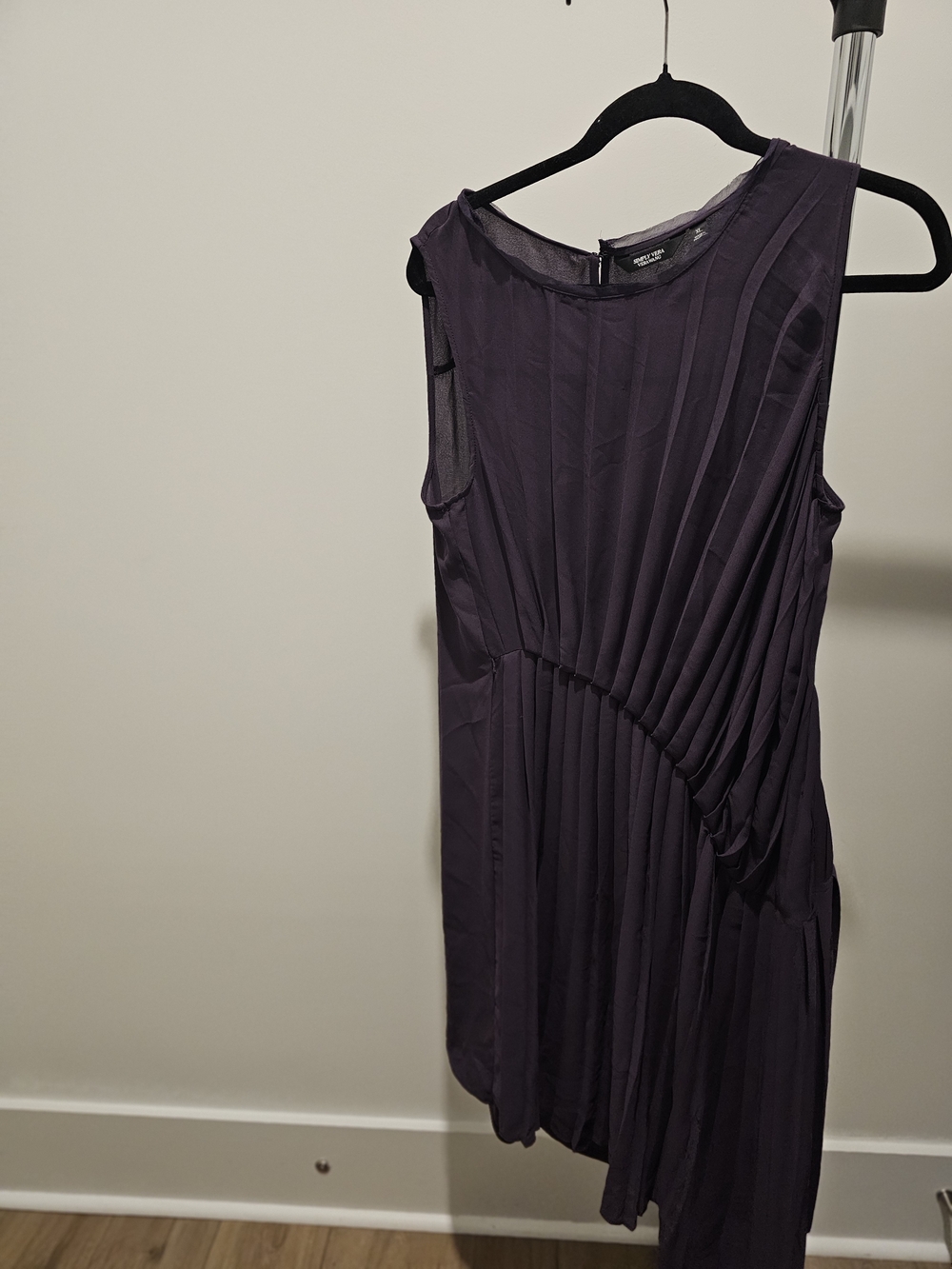 Vera Wang Sleeveless Pleated Asymmetric Dress - Deep Plum